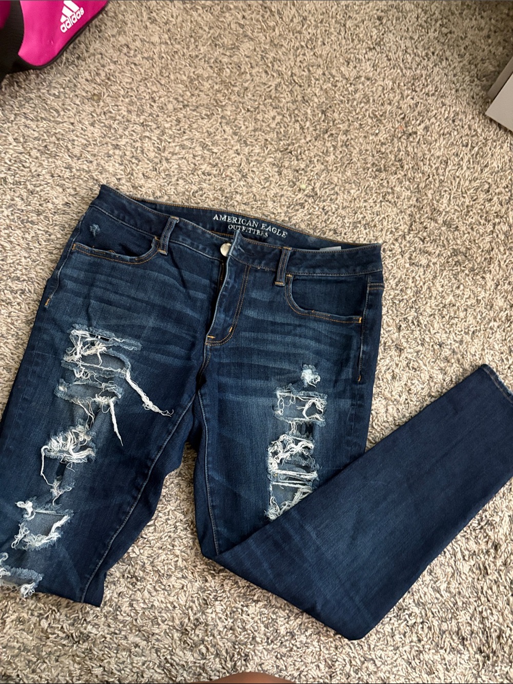 American Eagle Outfitters Women's Dark Blue Distressed Skinny Jeans